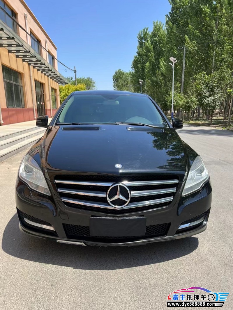 12年奔驰R轿车抵押车出售