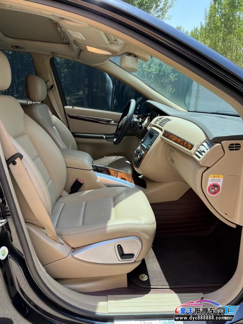 12年奔驰R轿车抵押车出售