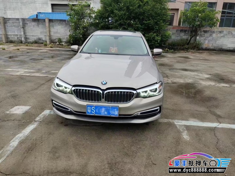 20年宝马5系轿车抵押车出售
