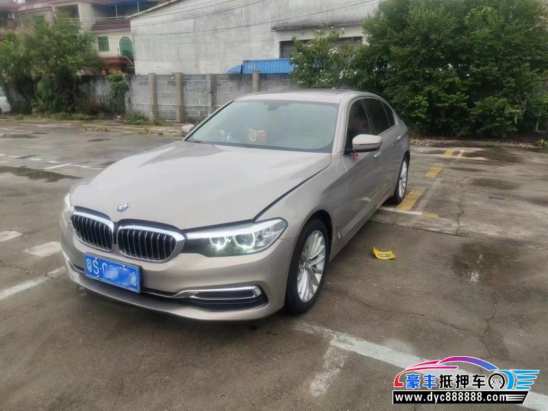 20年宝马5系轿车抵押车出售