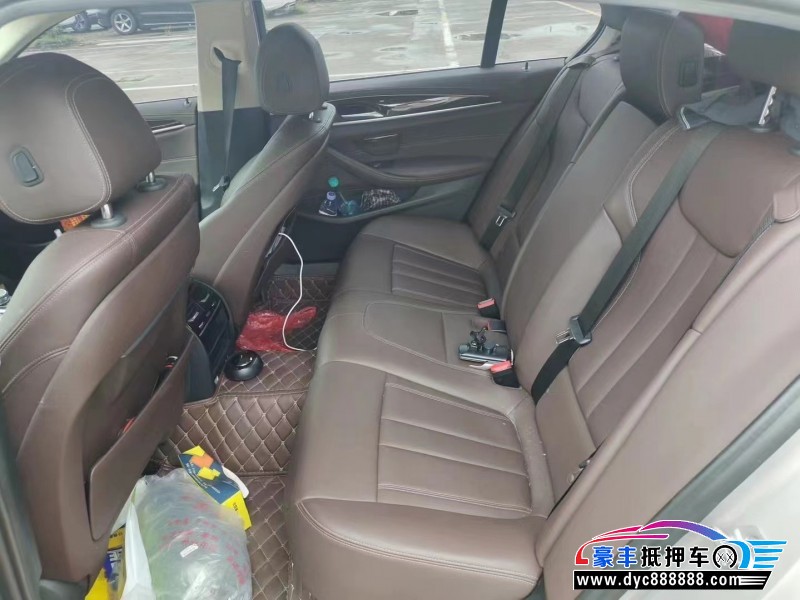 20年宝马5系轿车抵押车出售