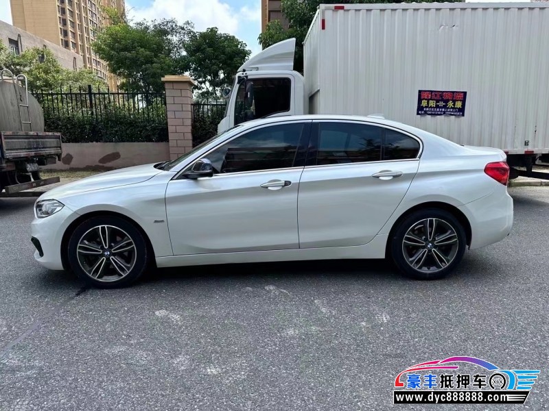 18年宝马1系轿车抵押车出售