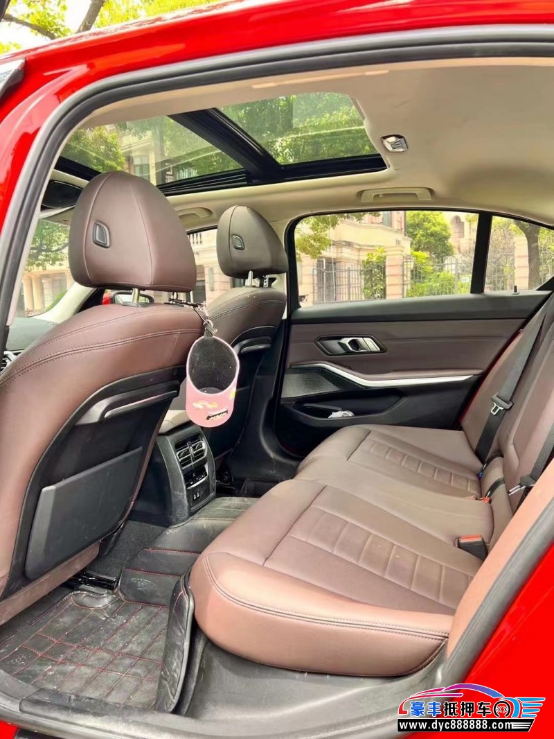 20年宝马3系轿车抵押车出售