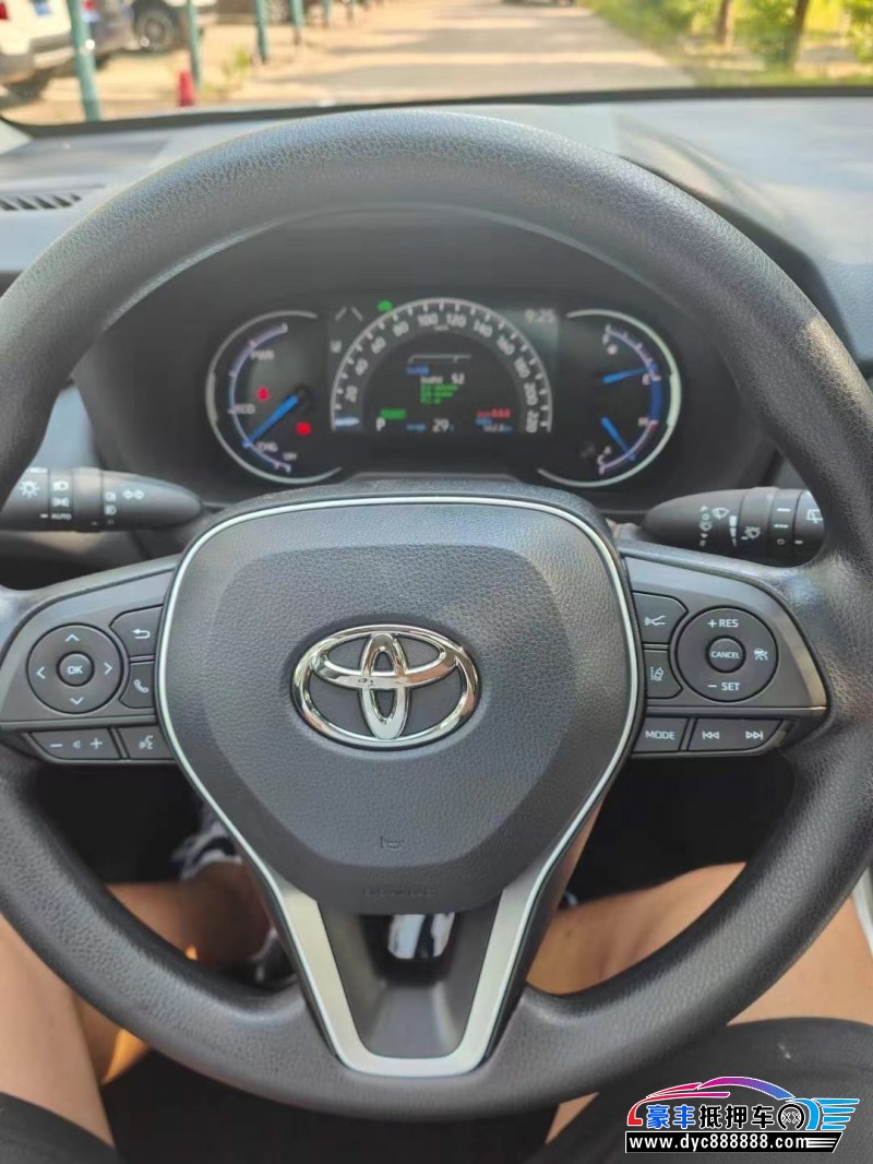 22年丰田RAV4轿车抵押车出售