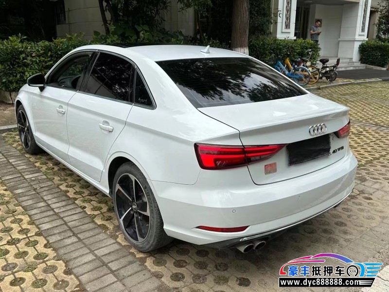 18年奥迪A3轿车抵押车出售