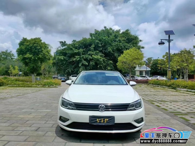 18年大众凌渡轿车抵押车出售