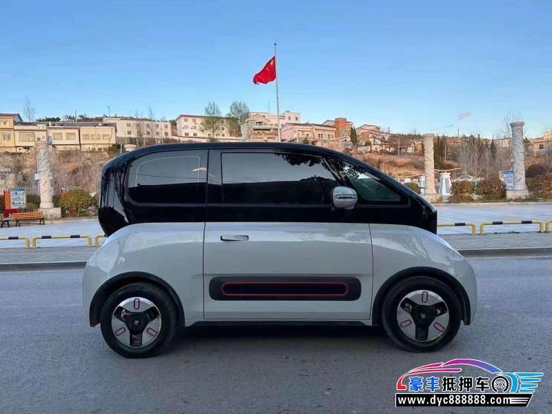 21年宝骏kiwi ev轿车抵押车出售