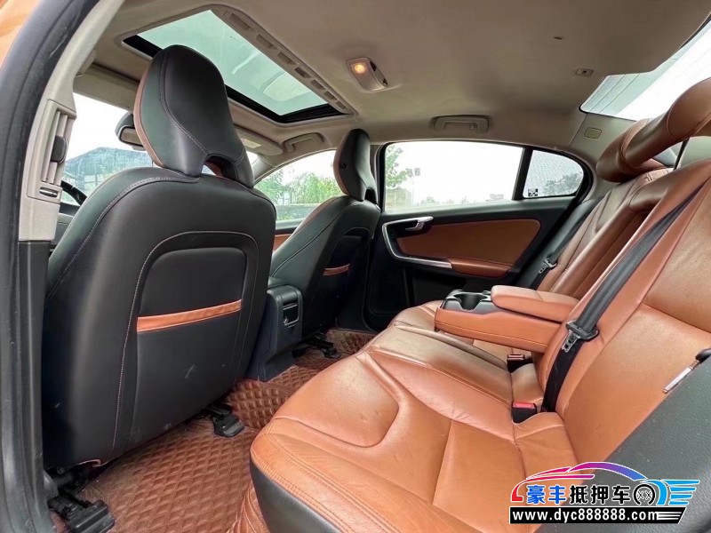 15年沃尔沃S60轿车抵押车出售