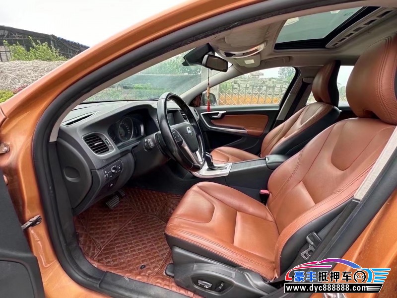 15年沃尔沃S60轿车抵押车出售