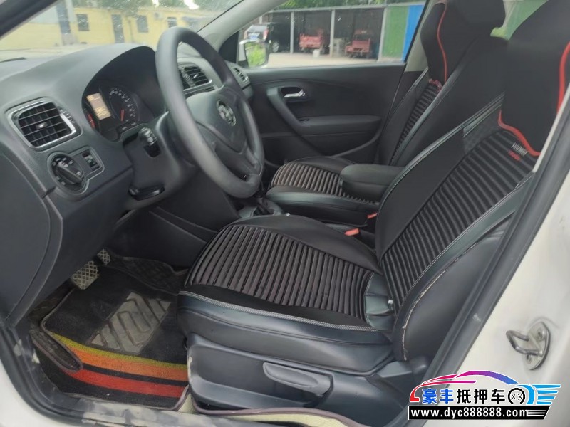 15年大众polo轿车抵押车出售