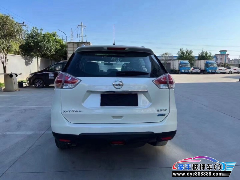 17年日产奇骏轿车抵押车出售