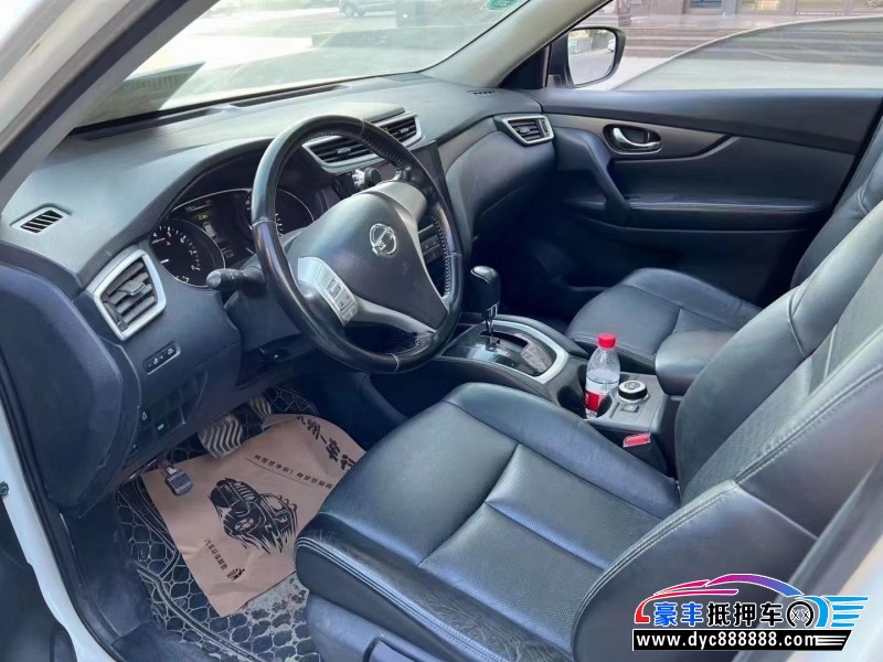 17年日产奇骏轿车抵押车出售