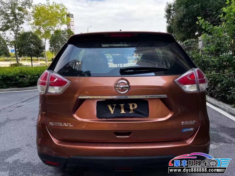 16年日产奇骏轿车抵押车出售