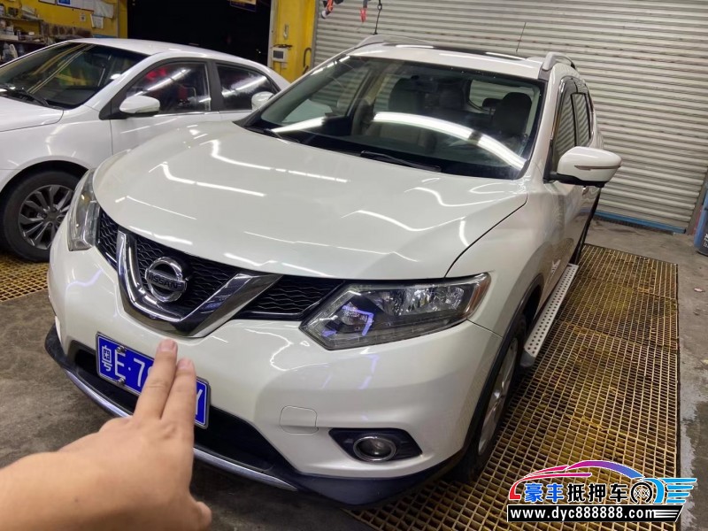 15年日产奇骏轿车抵押车出售