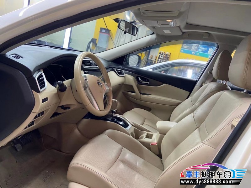 15年日产奇骏轿车抵押车出售