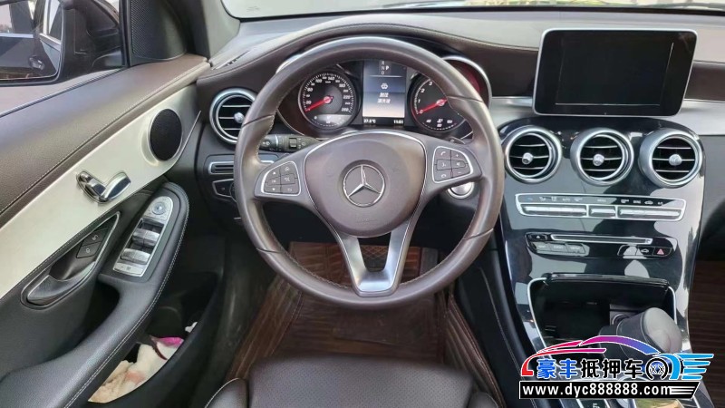 17年奔驰GLCSUV抵押车出售