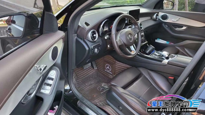 17年奔驰GLCSUV抵押车出售