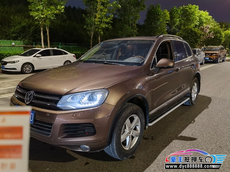 14年大众途锐SUV抵押车出售