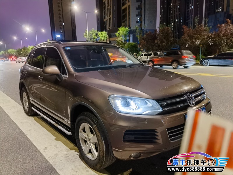 14年大众途锐SUV抵押车出售