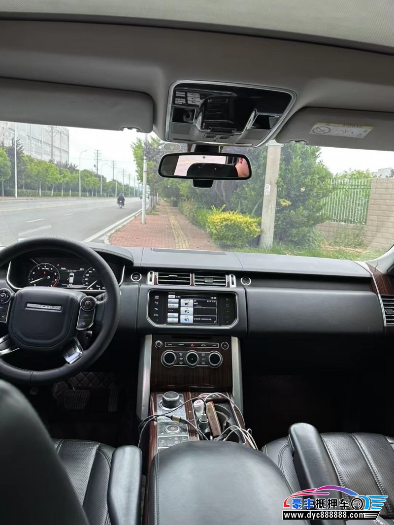 13年路虎揽胜行政轿车抵押车出售