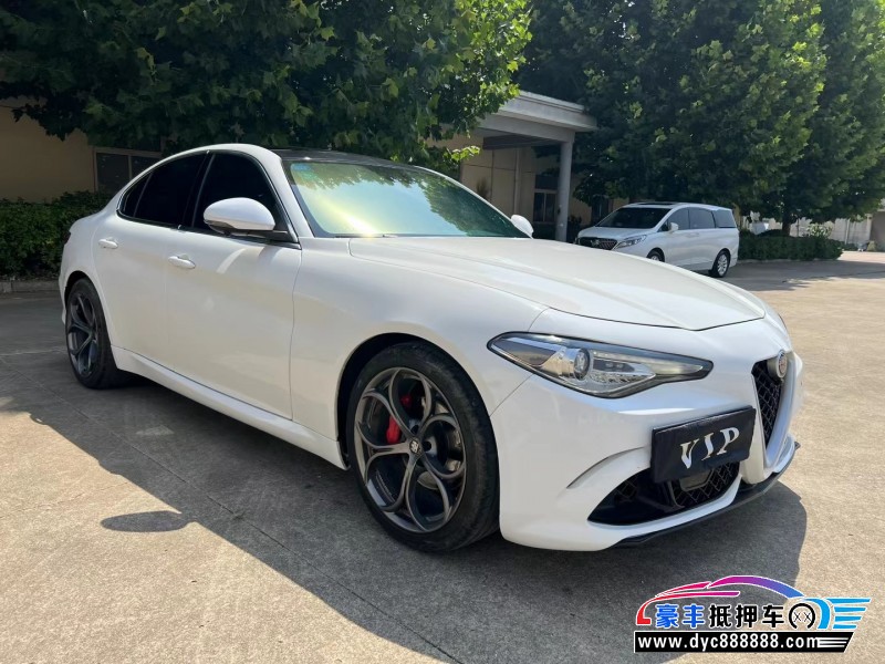 19年阿尔法·罗密欧Giulia轿车抵押车出售