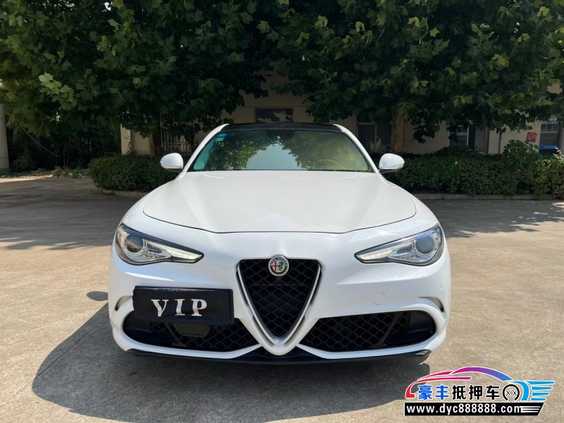 19年阿尔法·罗密欧Giulia轿车抵押车出售