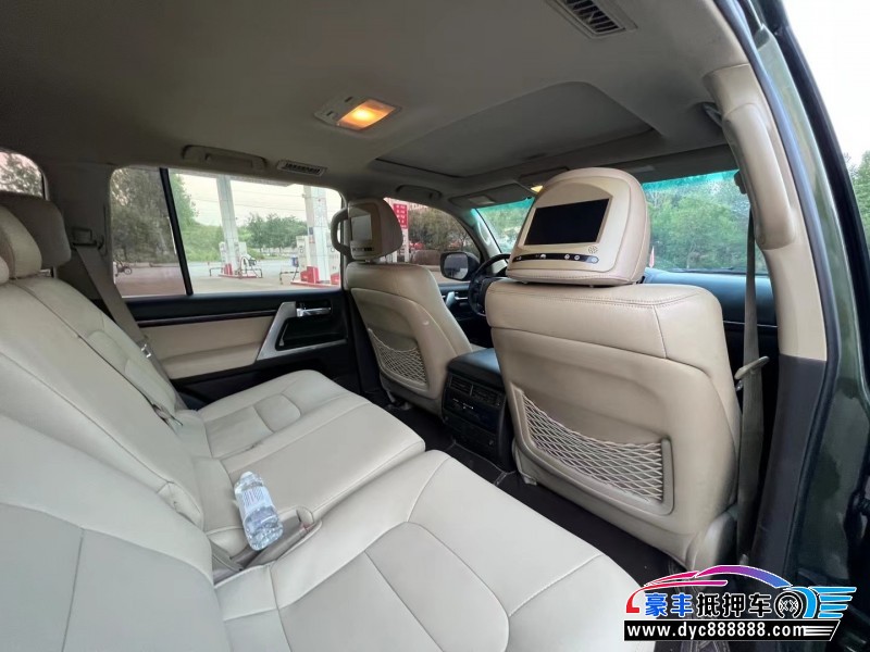 12年丰田兰德酷路泽轿车抵押车出售