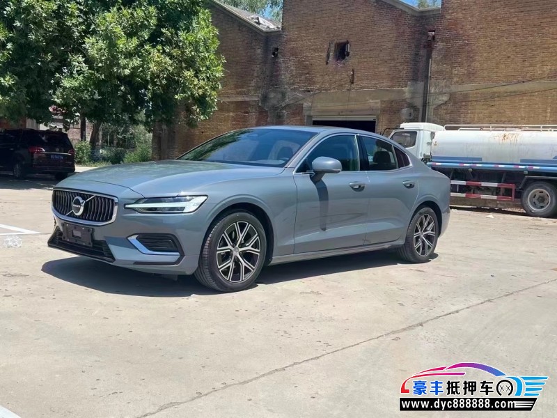 23年沃尔沃S60轿车抵押车出售