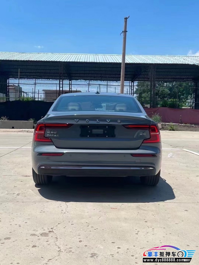 23年沃尔沃S60轿车抵押车出售