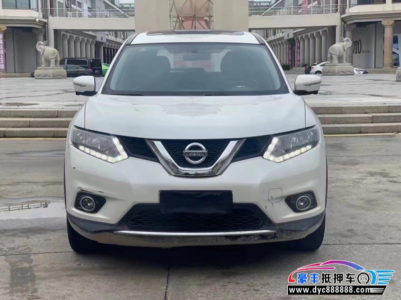 16年日产奇骏SUV抵押车出售