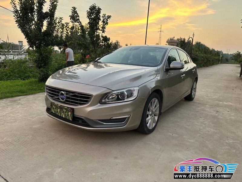14年沃尔沃S60轿车抵押车出售