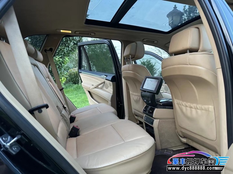 10年宝马X5SUV抵押车出售