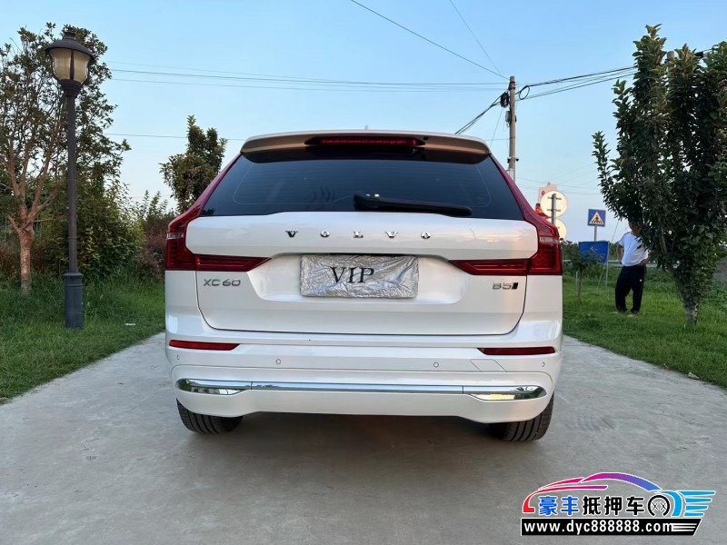 22年沃尔沃XC60SUV抵押车出售