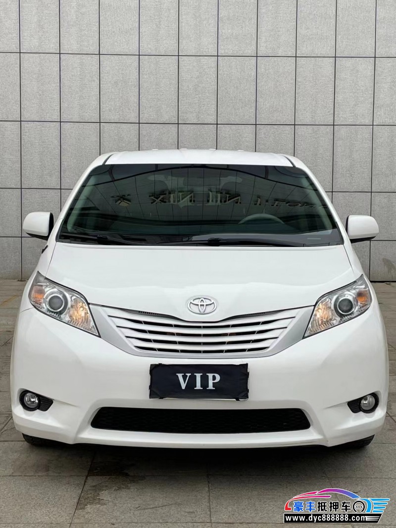 13年丰田塞纳MPV抵押车出售