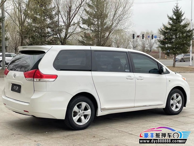 13年丰田塞纳MPV抵押车出售