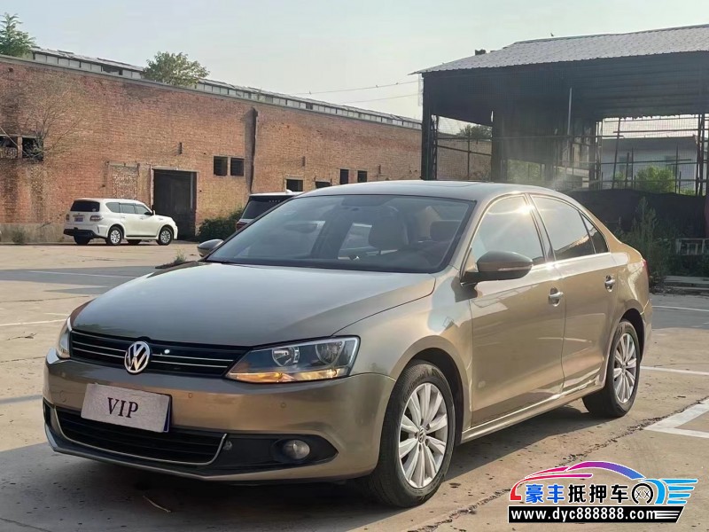 14年大众速腾轿车抵押车出售