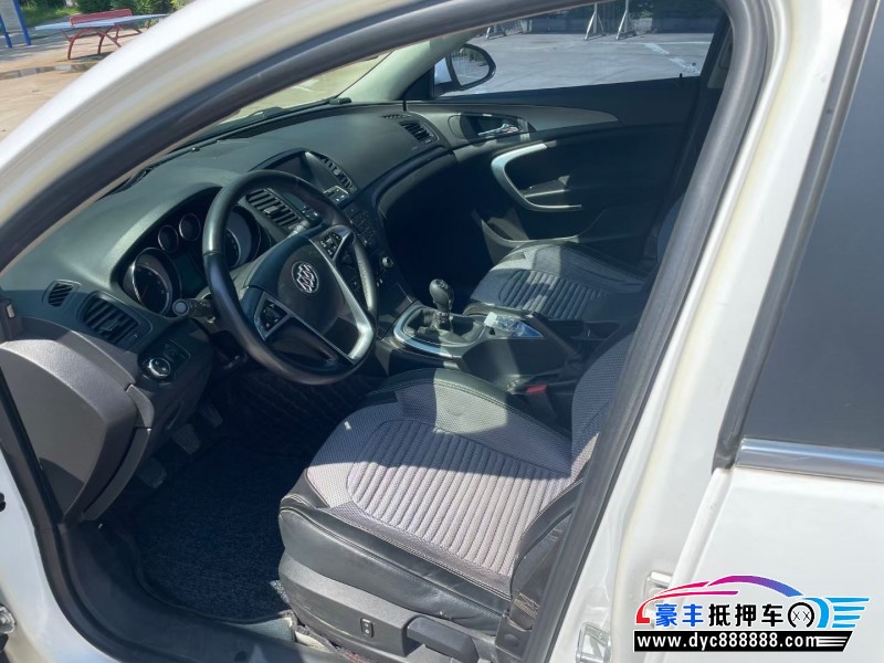 11年别克君威轿车抵押车出售