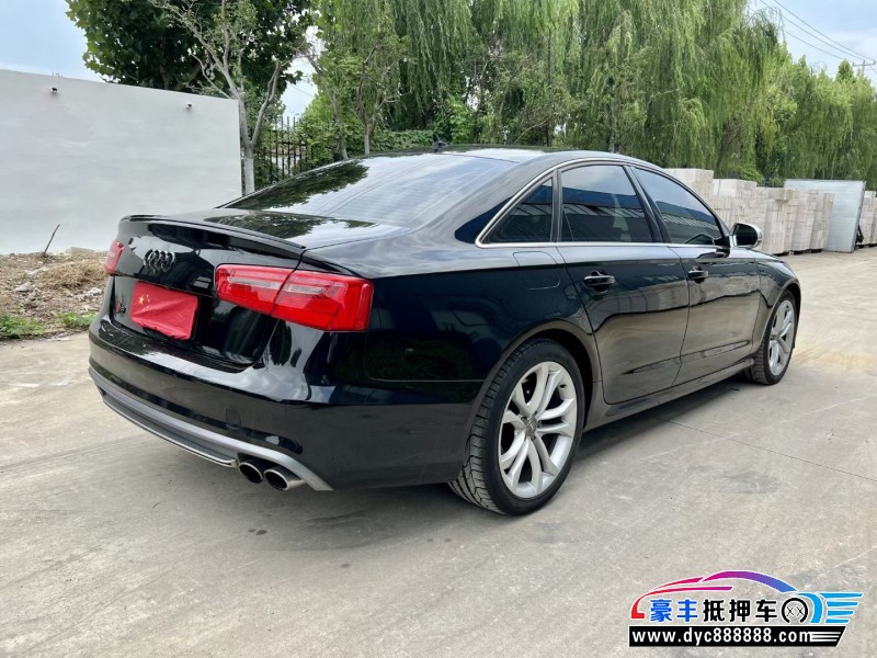 14年奥迪S6轿车抵押车出售