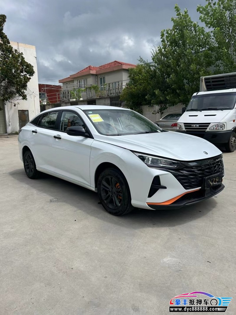 23年东风风神奕炫轿车抵押车出售