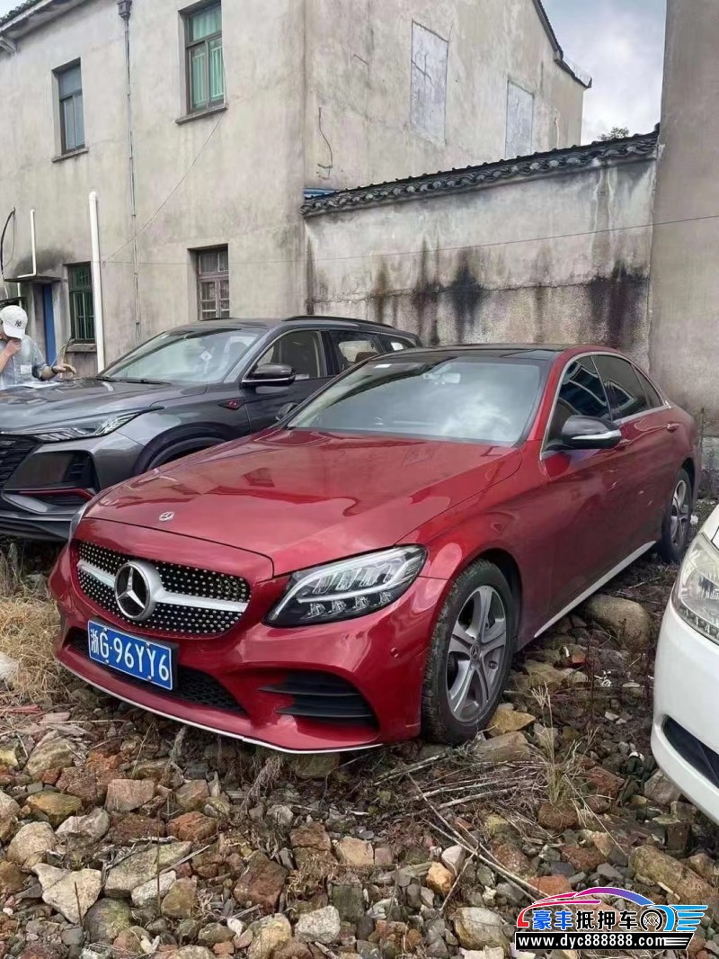20年奔驰C轿车抵押车出售