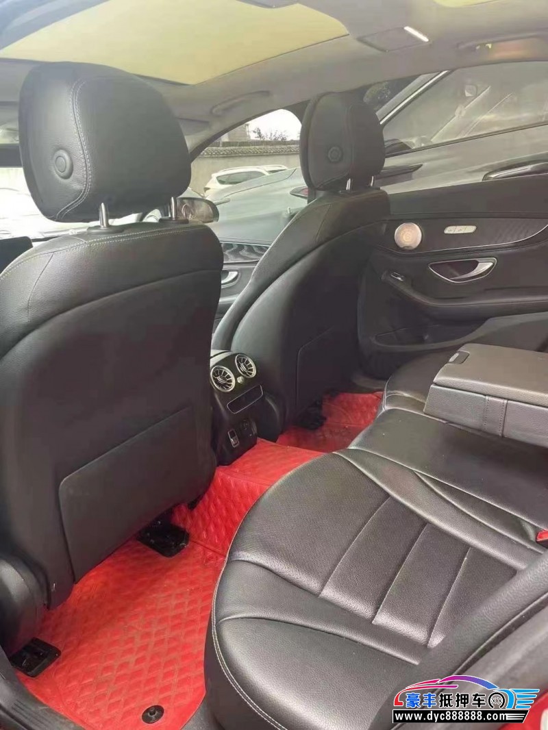 20年奔驰C轿车抵押车出售