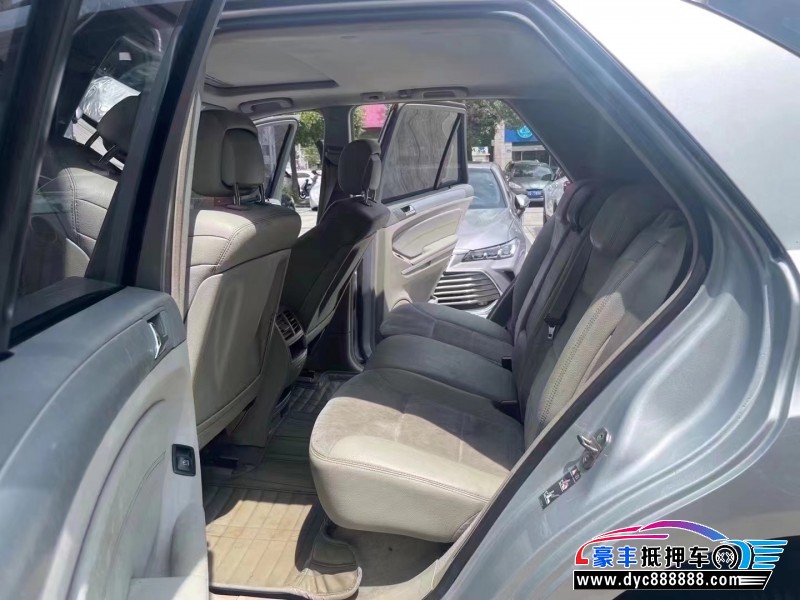 09年奔驰MLSUV抵押车出售