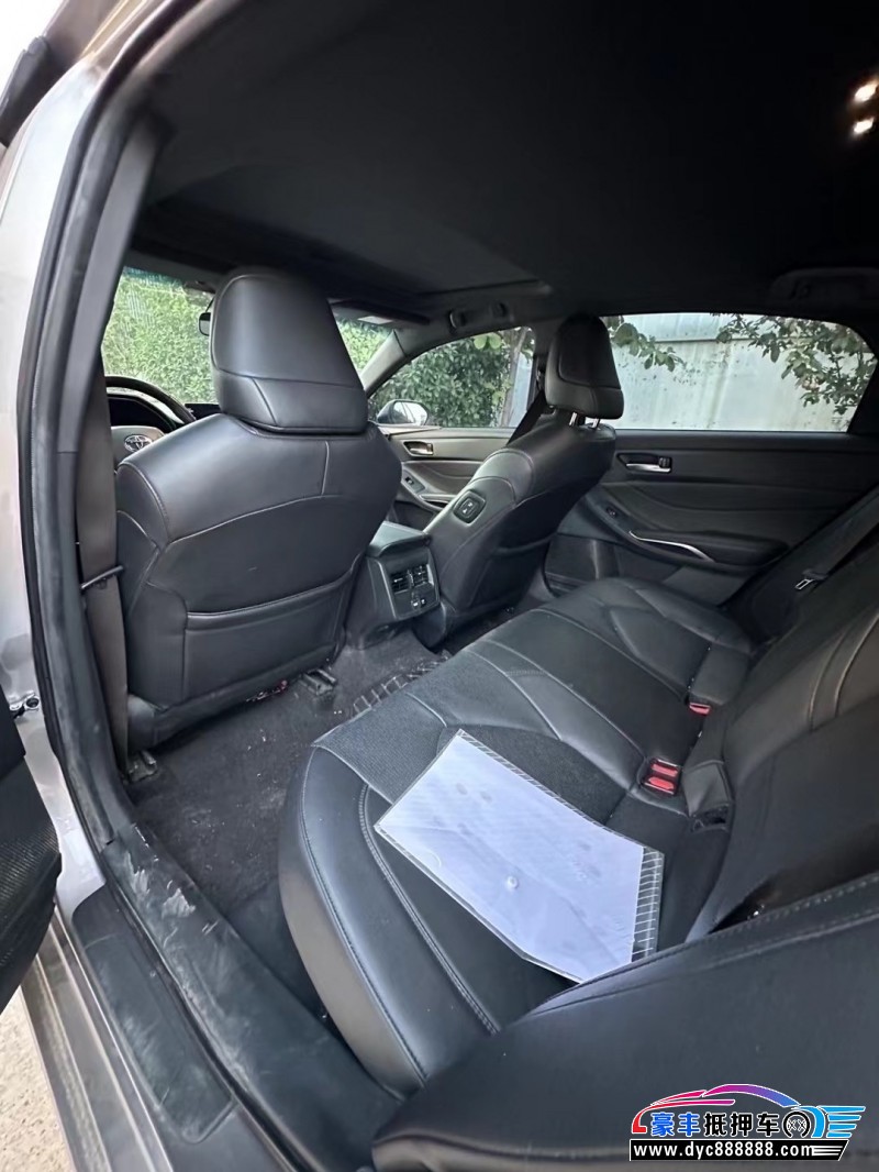 21年丰田亚洲龙轿车抵押车出售