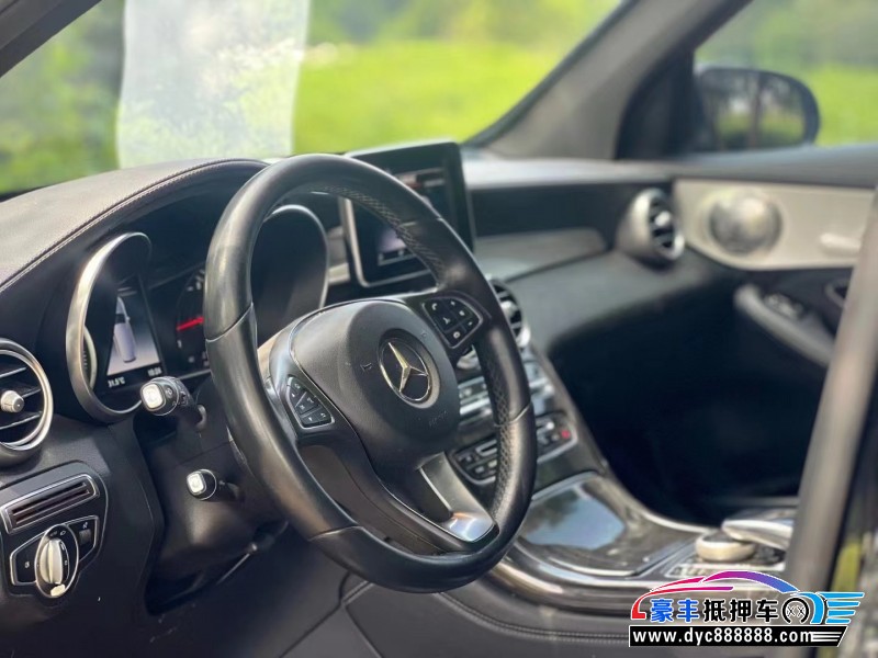 18年奔驰GLCSUV抵押车出售