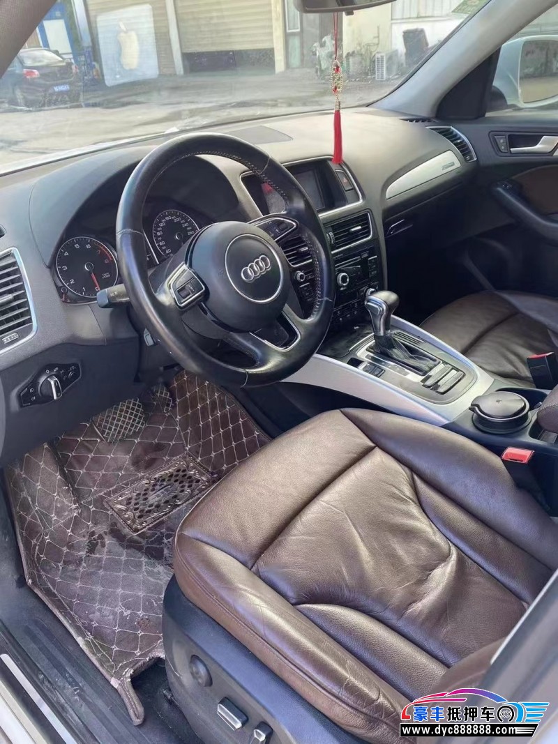 14年奥迪Q5轿车抵押车出售