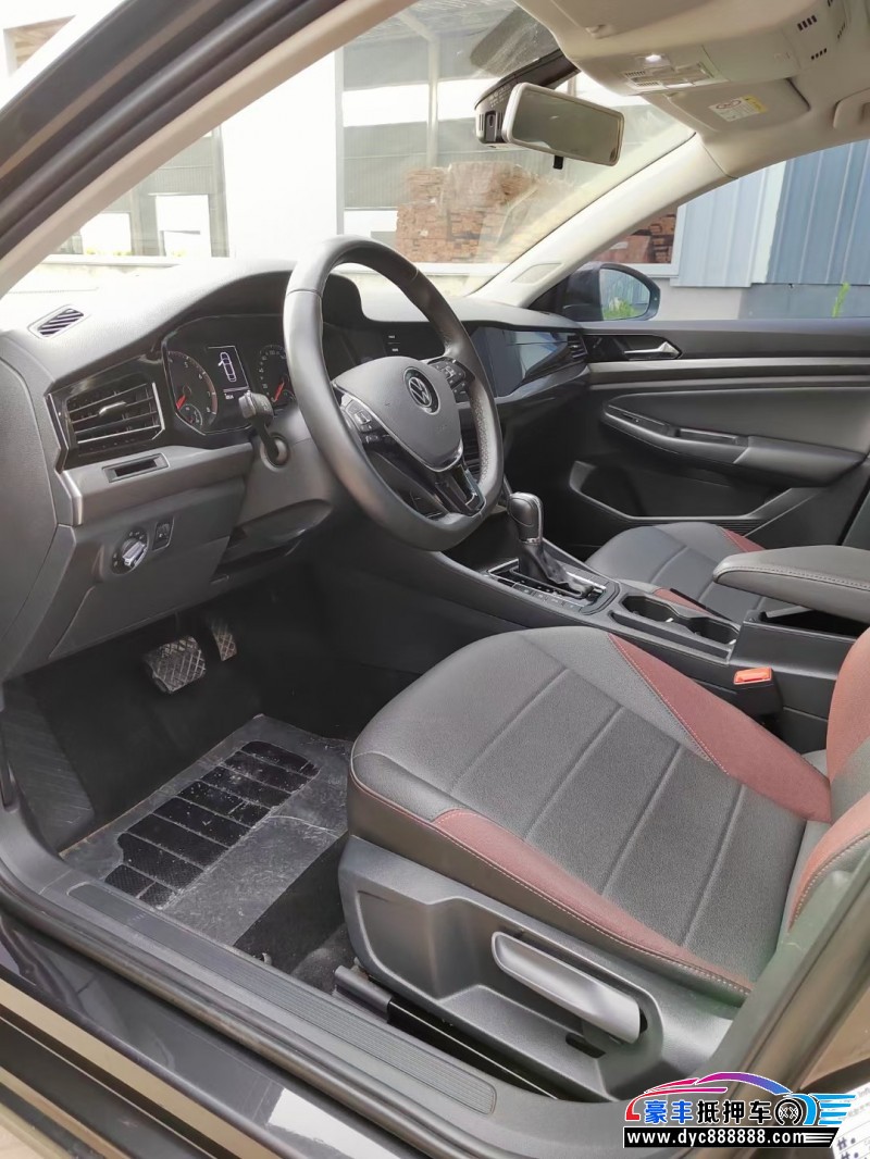 21年大众宝来轿车抵押车出售