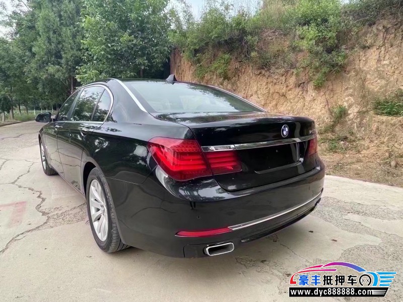 13年宝马7系轿车抵押车出售