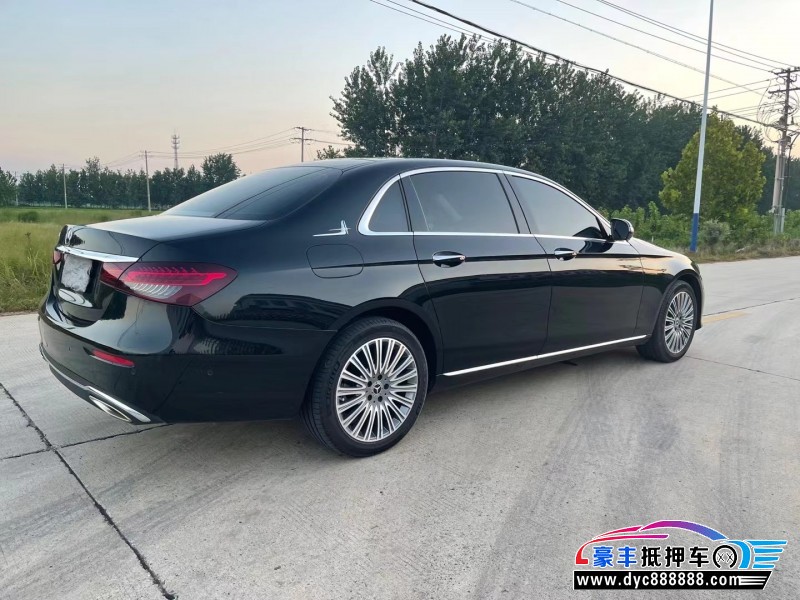 22年奔驰E轿车抵押车出售