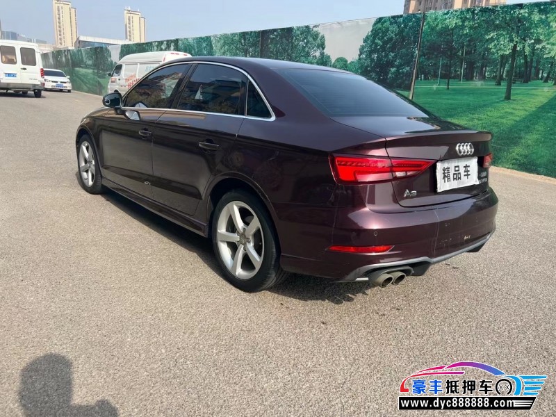 17年奥迪A3轿车抵押车出售
