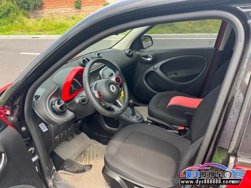 18年奔驰smart轿车抵押车出售